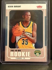 Fleer 2007-08 Kevin Durant Rookie Card #212 Seattle SuperSonics Basketball. rookie card picture