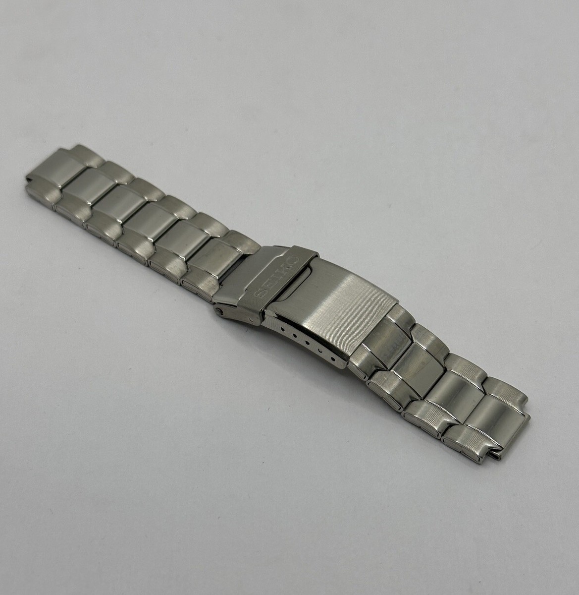 Genuine Seiko V657-9019 18mm x 12mm Stainless Steel Watch Bracelet