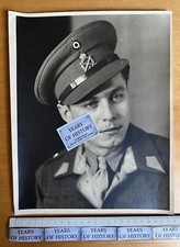Original Foto Portrait Soldat in Uniform mit Schirmm&uuml;tze 30 x 24 cm