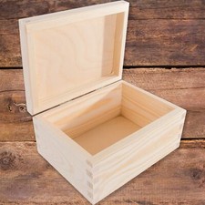 Small Rectangular Wooden Box with Lid | 16 x 12 x 8 cm | Plain Decorative Pine