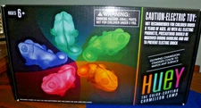 ThinkGeek HUEY The Color-Copying Chameleon Lamp...Brand New
