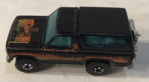Vintage Hot Wheels Ford Bronco Black w/  Motorcycle 1980 Hong Kong Toy Cars