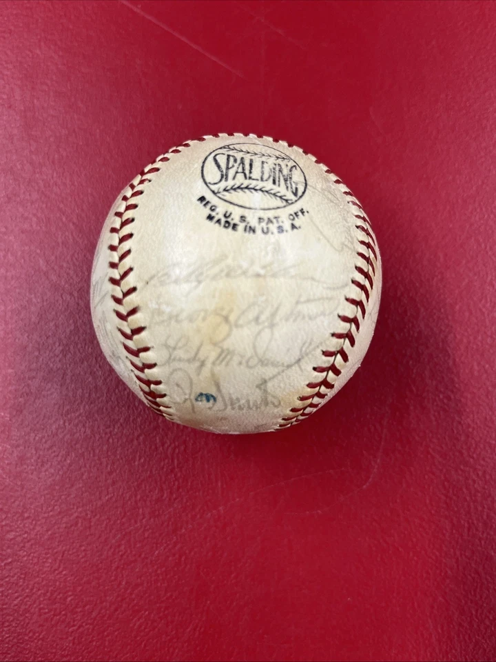 1965 Chicago Cubs Team Signed Spalding vintage Baseball JSA LOA Banks,Williams - Image 2 of 4