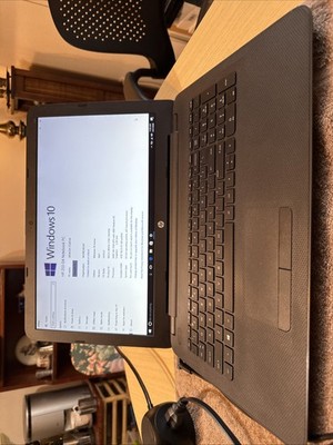 HP 255 G4 NOTEBOOK PC A8-7410 APU WITH RADEON R5 GRAPHICS Ram 4gb