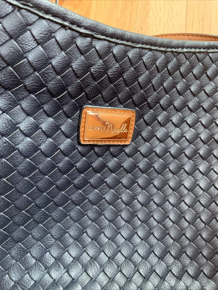 Simply Noelle Shoulder Bag Purse Black Faux Leather Basket Weave 9.5”x11” - Image 2 of 4