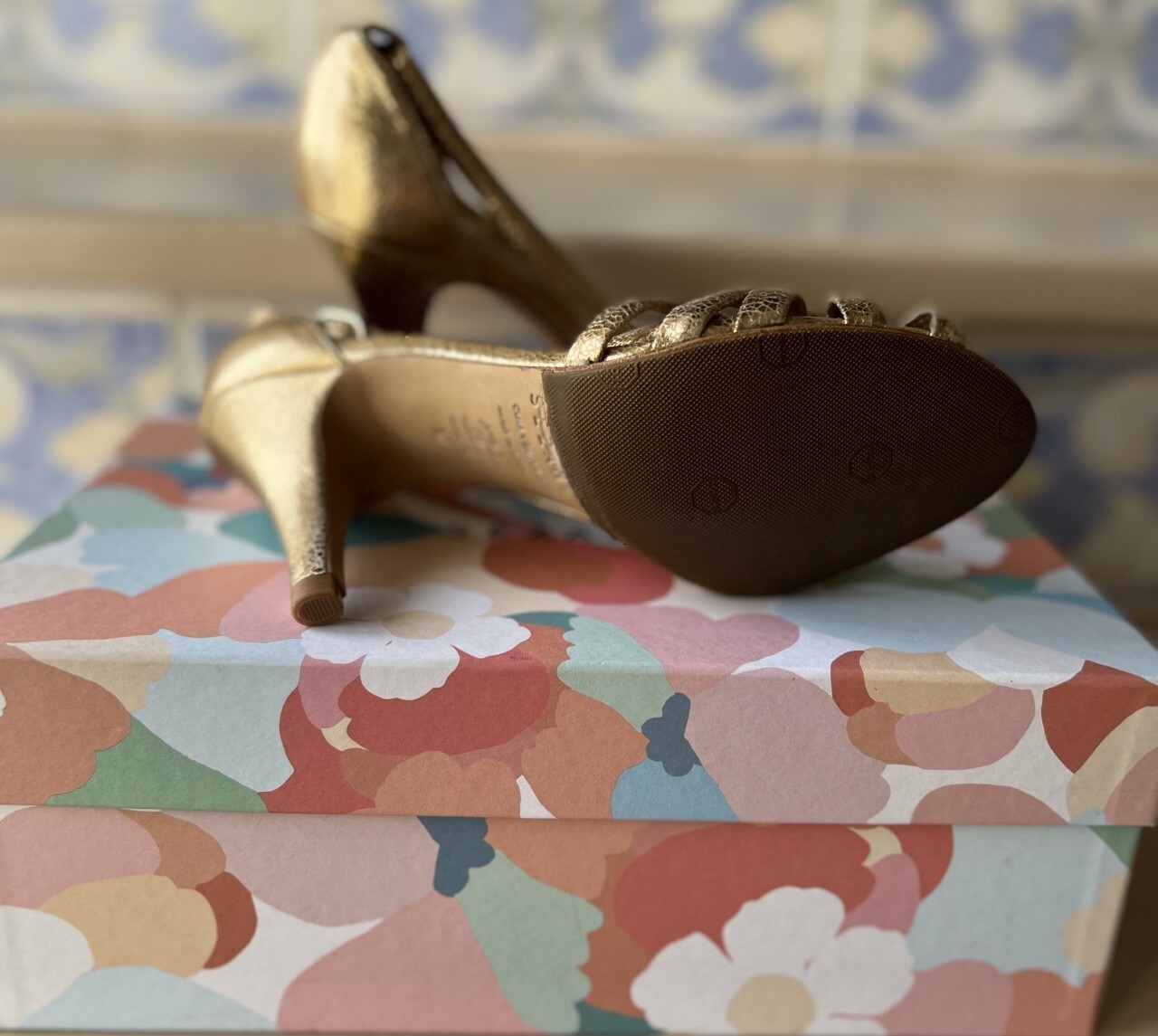 sandales sezane dorées