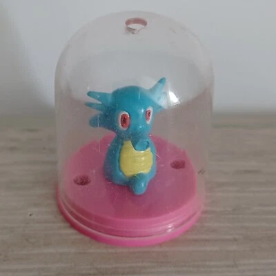 Figurine Nintendo Pokémon 2000 sous cloche - HYPOTREMPE - Socle rose 4,5 cm - Photo 1/2