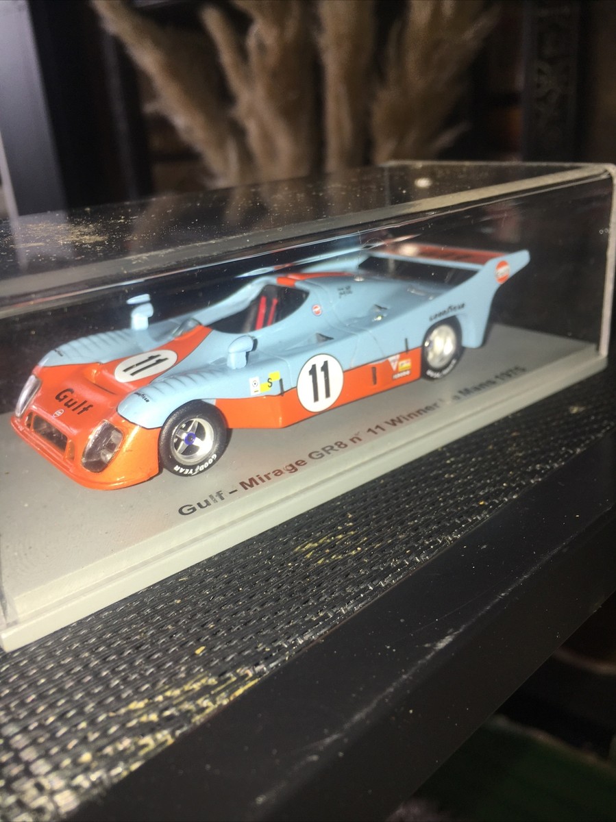1/43 Spark Gulf-Mirage GR8 No.11 Winner Le Mans 24H 1975 J. Ickx - D 1/43 Spark Gulf-Mirage GR8 No.11 Winner Le Mans 24H 1975 J. Ickx - D