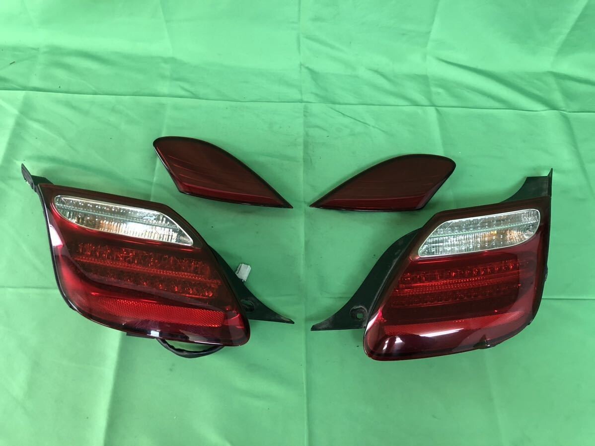 Genuine Toyota UZZ40 Soarer Lexus SC430 Tail Lights Rear Lamps set