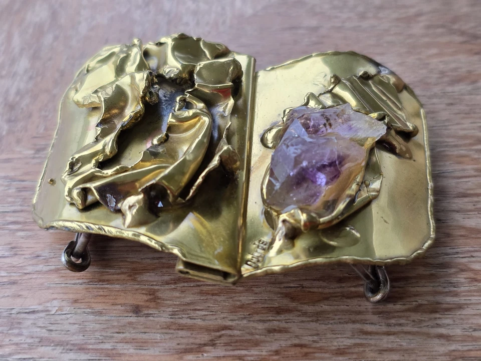 Fivela de cinto de latão ametista moderna brutalista vintage Dutra - Imagem 4 de 4