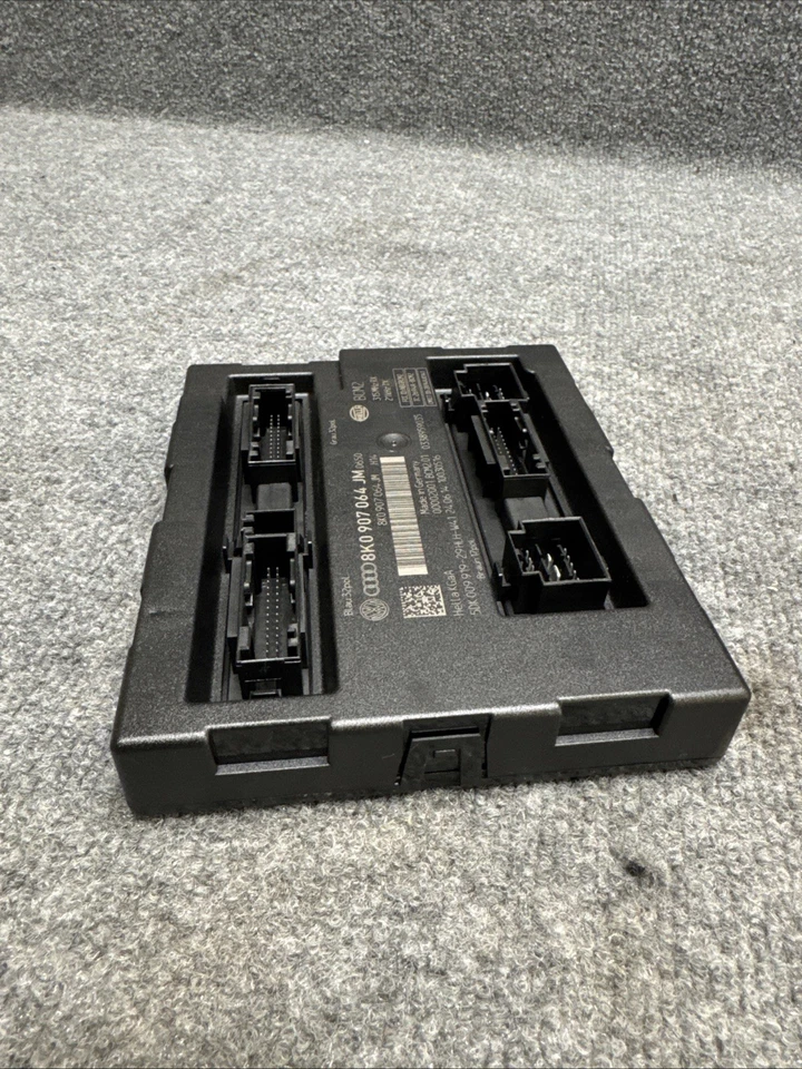 Модуль управления комфортным кузовом 2015 Audi S4 компьютерный блок BCU BCM 8K0907064JM от оригинального производителя - Изображение 4 из 4