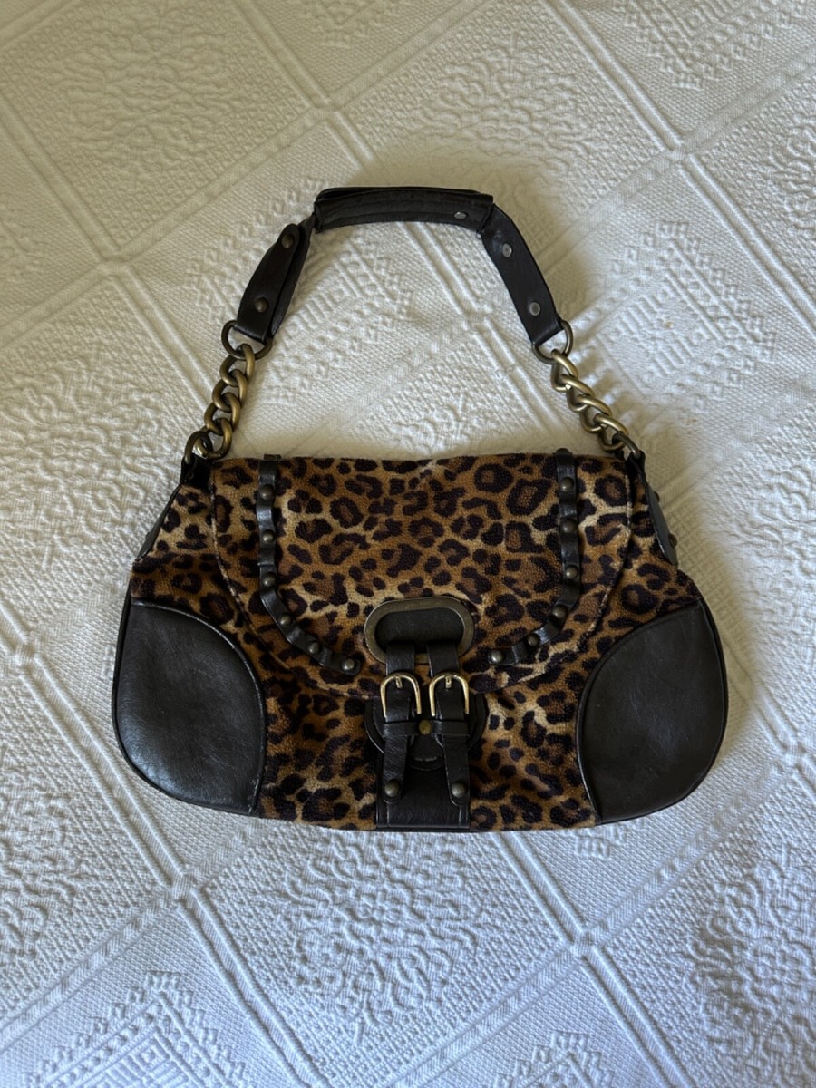 Leopard print GoPro leather bag boho style vintage Hailey Bieber