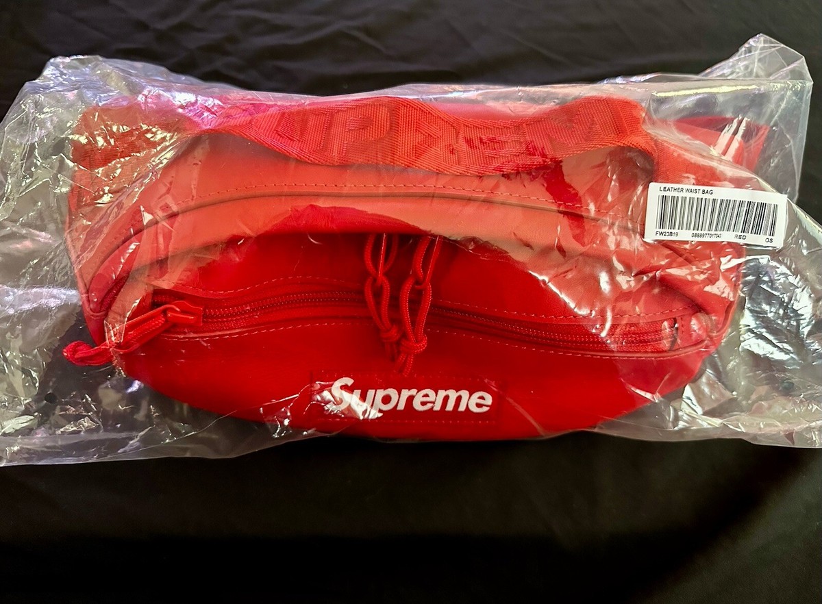 Supreme FW23 Red Leather Waist Bag Red Brand 100% AUTHENTIC Supreme FW23 Red Leather Waist Bag Red Brand 100% AUTHENTIC