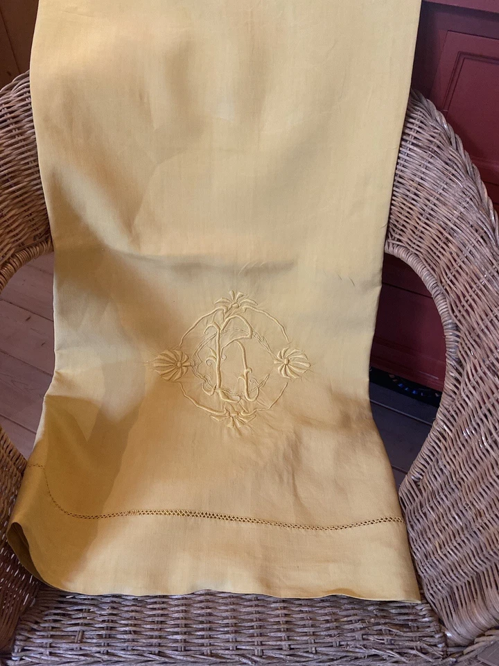 Grand drap ancien monogrammé R en lin teinture écologique safran - Photo 4/4