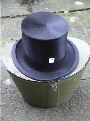 Job lot of 5 Black Silk Top Hats CLEARANCE NO RETURN.. - Image 1 of 4