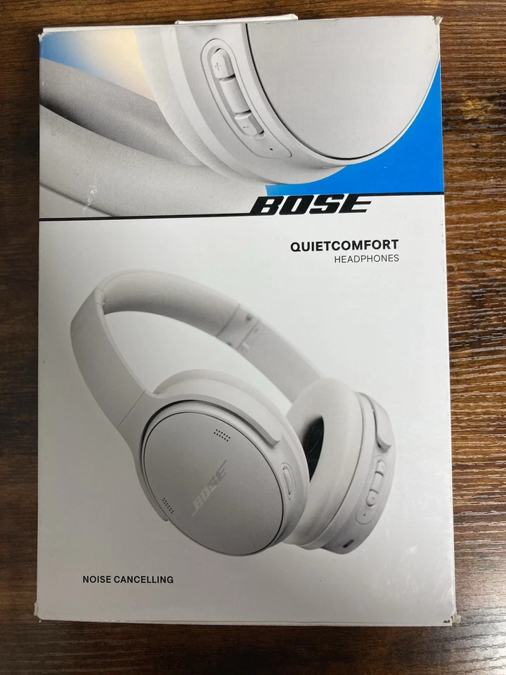 Bose QuietComfort Wireless Noice Cancelling Over-Ear Headphones - White Smoke MR - Image 2 of 3