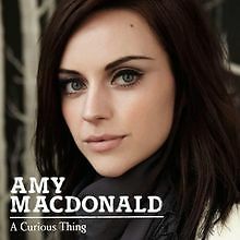 A Curious Thing (Ltd.Pur Edt.) von Macdonald,...