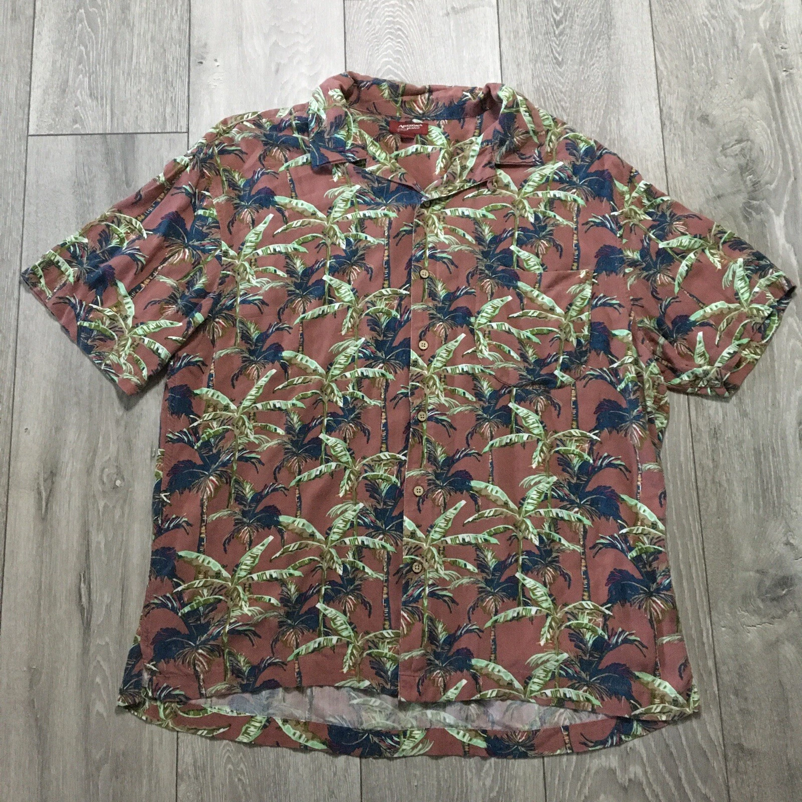Arizona Jeans Shirt Mens Large Red Floral Viscose Button Up Hawaiian Casual