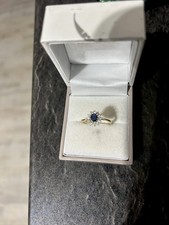 9ct Yellow Gold Sapphire & Diamond Oval Cluster Ring Size O