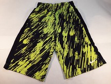 Nike shorts boys size Large Dry Fit yellow black pockets drawstring waist