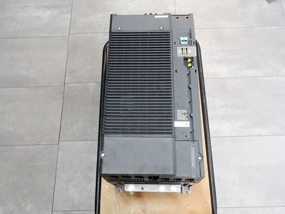 Siemens Sinamics Power Module PM240-2 6SL3210-1PE31-8AL0 90kW / Neuwertig