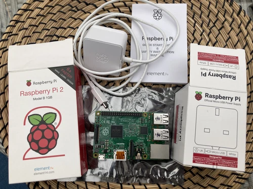 2x Raspberry Pi 2 B - v1.1 and v1.2 - PSU - boxed - pair - rev1.1 rev1.2