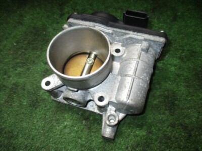 日産　純正　スロットルチャンバーASSY 16119-1KT0B s-l400.jpg