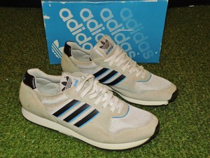 adidas questar retro