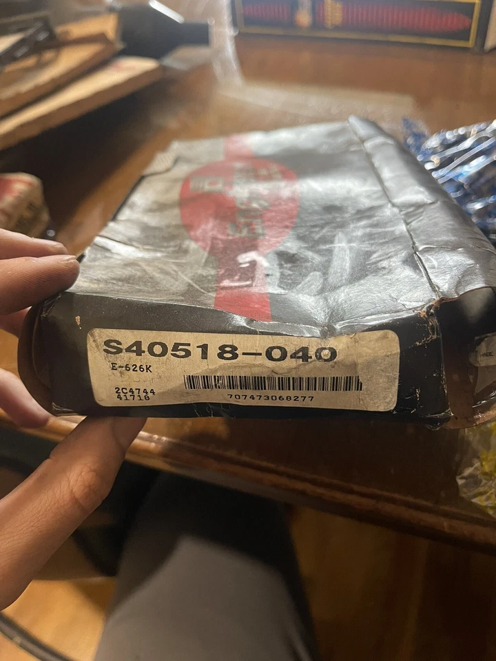 Componentes del bloque de cilindros Enginetech S40518040 - Juego de anillos de pistón del motor Foto 2 de 2