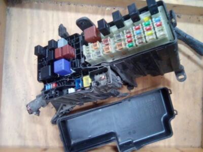 Fuse Box Engine Japan Built Thru 5/04 4 Cylinder Fits 02-04 CAMRY