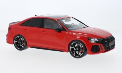 Audi RS3 Limousine rot 2022 1:18 Made by IXO for MCG18451 IXOSPMW-18002