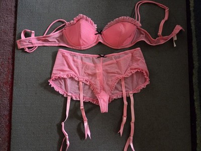 NWOT JLo Bra And Panty Set With Garter Pink Size Small 34A