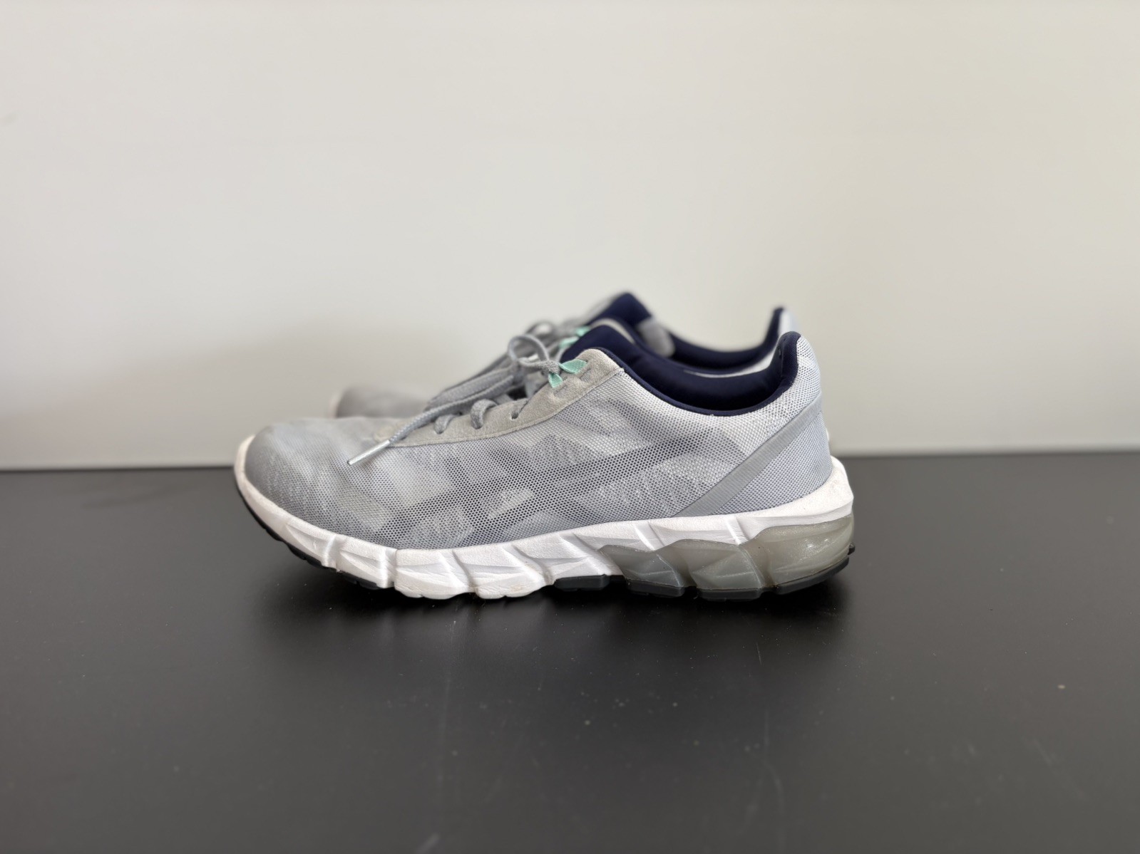 Asics Gel-Quantum 90 Women's Sneakers Size 8.5 Gray Athletic Running Shoes 9362 thumbnail 2