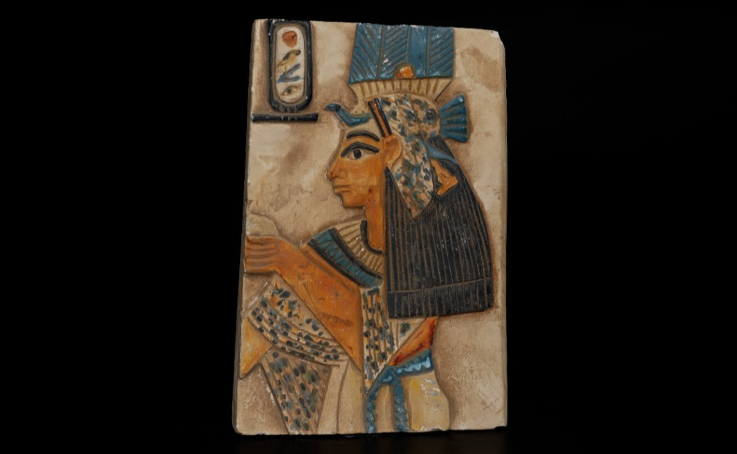 Ancient Egyptian Antiques Painted Limestone Isis Relief Plaque Goddess Statue BC