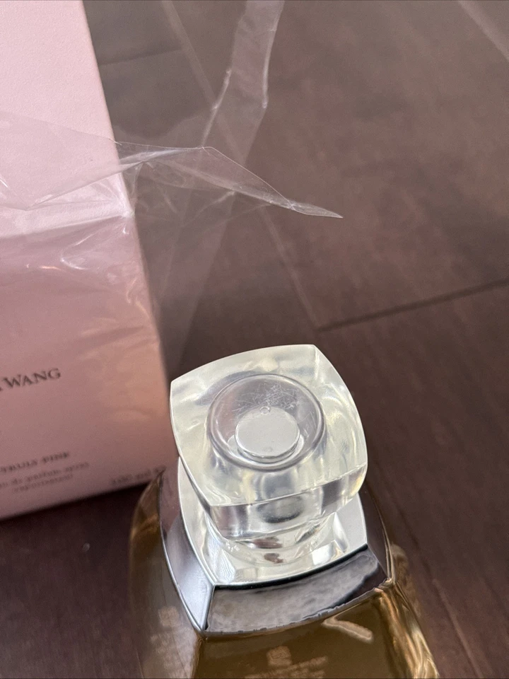 Caja abierta Vera Wang Truly Pink eau de parfum spray 3,4 oz 100 ml para mujer Foto 2 de 2