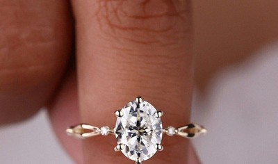 2 Ct Oval Cut Simulated Diamond Engagement Halo Ring 14k Yellow Gold Plated