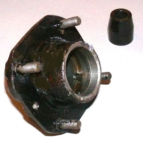 MORRIS MINOR FRONT WHEEL HUB