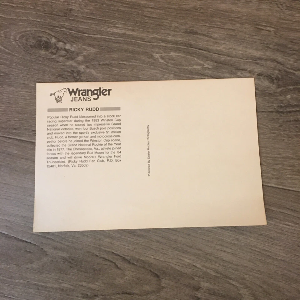 Jeans Ricky Rudd #15 Wrangler NASCAR 1986 autos carreras postal de gran tamaño Foto 2 de 4