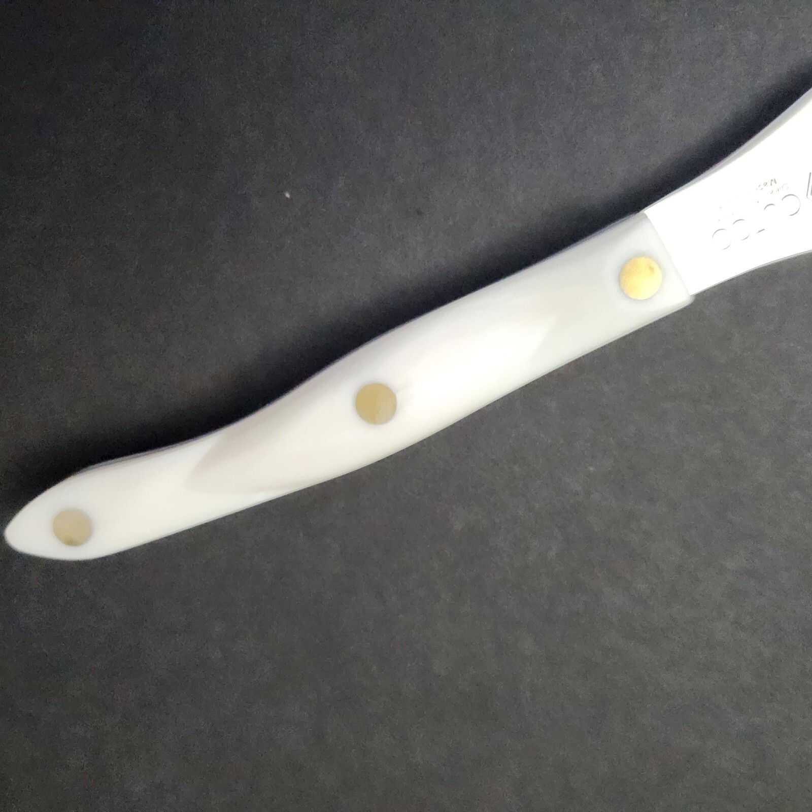 CUTCO Pearl White Handle 1768 KM Spreader Serrated Spatula Cake