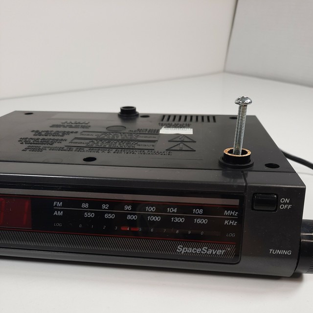 RCA Space Saver Under Kitchen AM/FM Radio Model RP0650 Camper