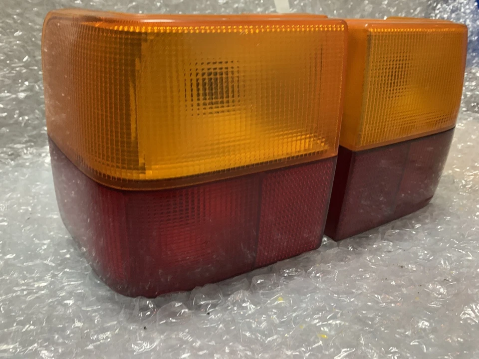 2x Pilotos Traseros Audi 80 90 B2 Audi 100 Avant Audi 200 Avant Good Condition - Imagen 3 de 4