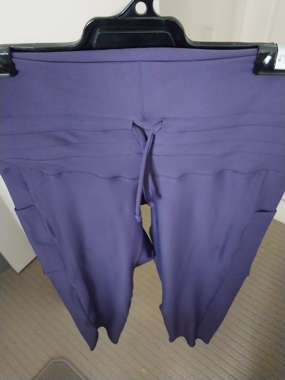 Picture 1 of 4