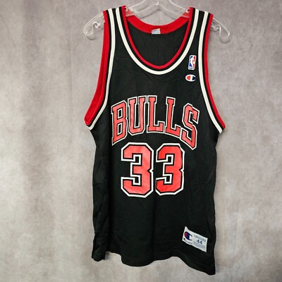 Vintage 90s Champion NBA Chicago Bulls Scottie Pippen 33