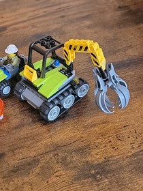 Lego City: Volcano Crawler 60122 & Supply Helicopter 60123 No Helicopter Retired