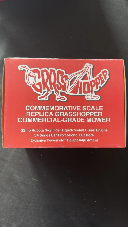 Réplica escala 1:16 saltamontes montaje frontal modelo 722D/61 Foto 3 de 4