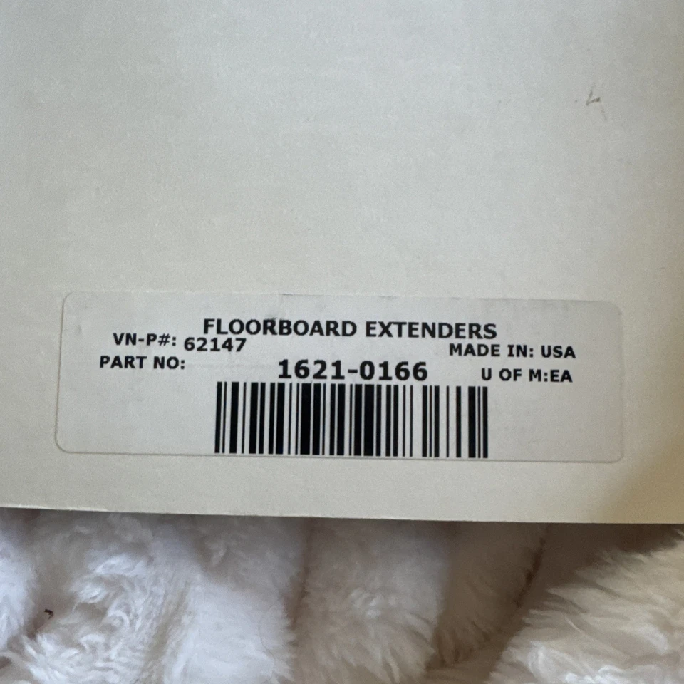 Esparcidores de piso de conductor 1 1/4 para Harleys 2009-2015 Foto 2 de 3