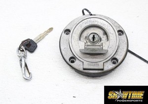 00-01 YAMAHA YZF R1 FUEL TANK GAS CAP W/ KEY 39P-24602-00-00
