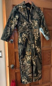 Cabelas for Kids Size Large Camo Insulated Coveralls  Hunting