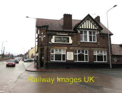 Foto Kneipe - Westseite des Swan Hotel Flint c2017