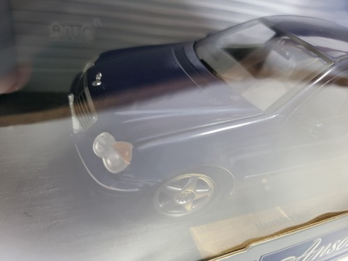 Mercedes Benz W203 C Klasse **NIB** Diecast 1/18 - Picture 8 of 9
